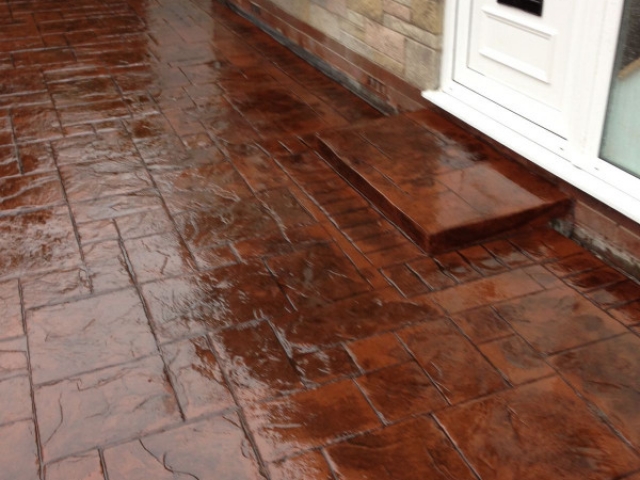 If you would like advice or a quote for a new driveway in Urmston, contact us on 0161 945 1208