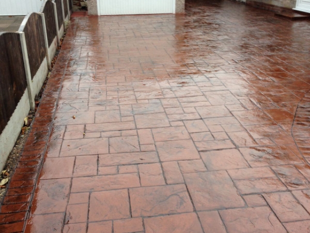 If you would like advice or a quote for a new driveway in Urmston, contact us on 0161 945 1208