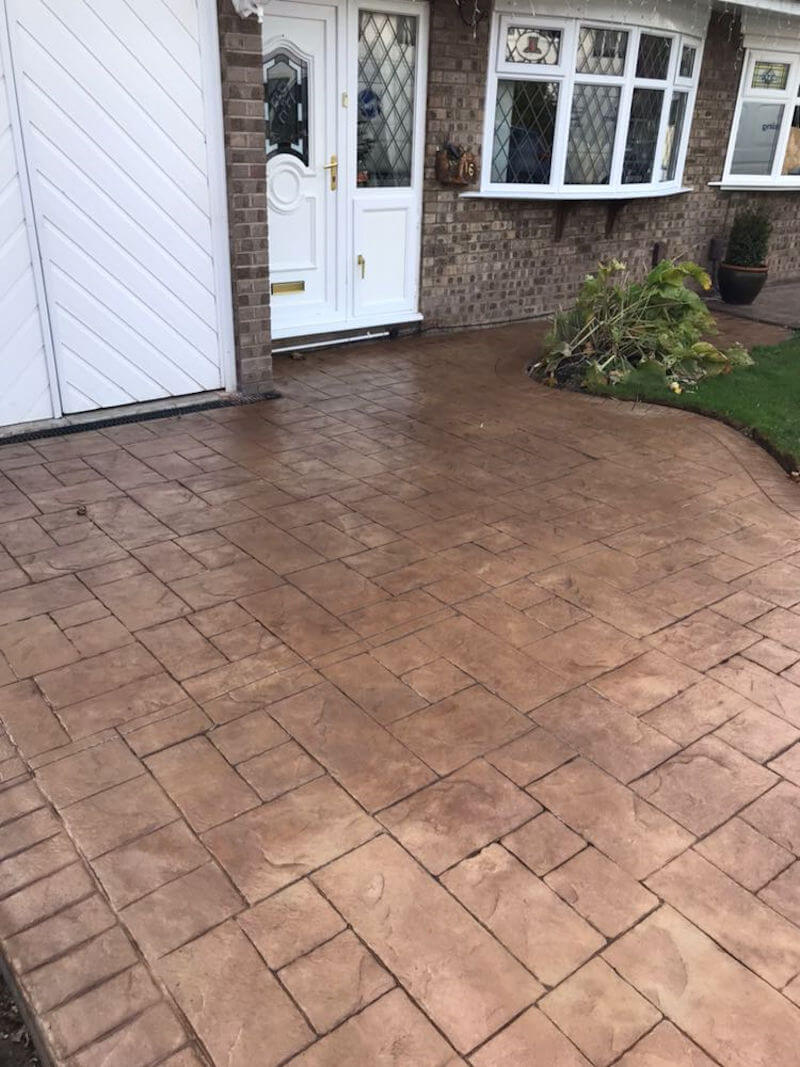 Concrete Printed Driveway in Bideford buff with walnut release printed in Ashlar cut stone