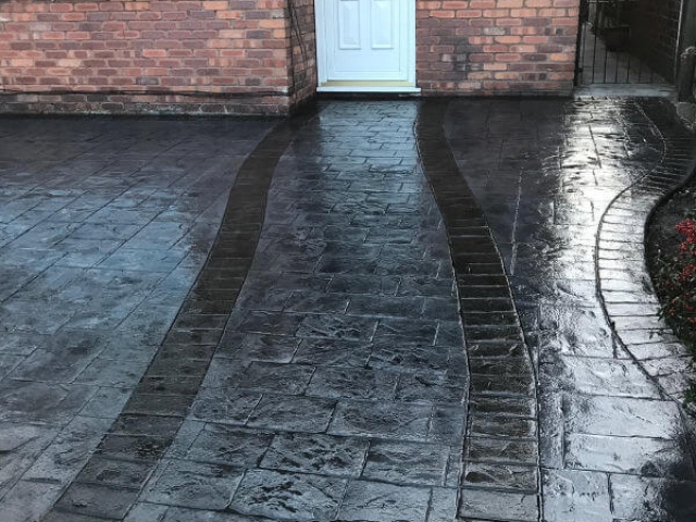 New concrete driveway in Didsbury, Manchester