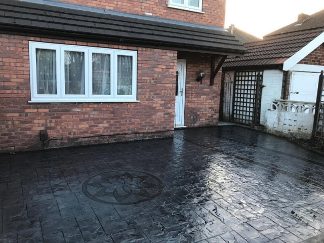 New concrete driveway in Didsbury, Manchester