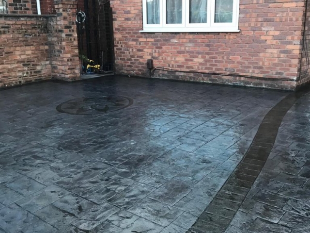 New concrete driveway in Didsbury, Manchester