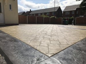 New bespoke driveway in Wythenshawe