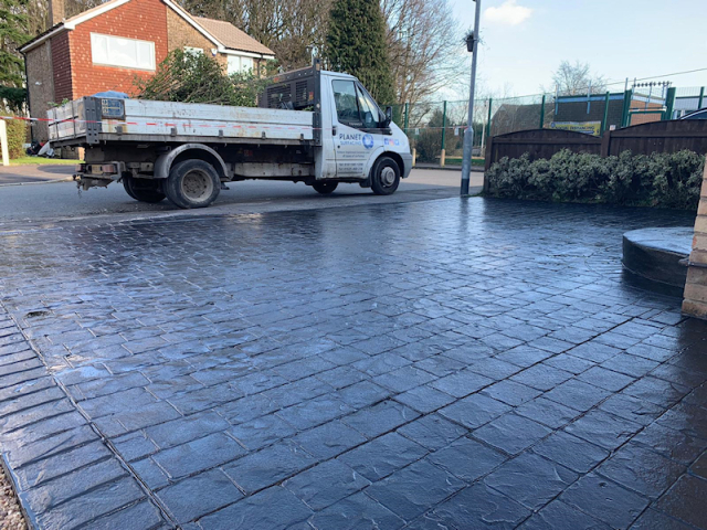 Driveway installed in the Wythenshawe area of Manchester by planet surfacing