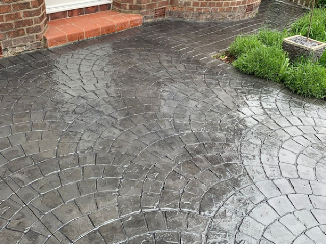 Pattern Imprinted Concrete Driveway and Patio in Hale