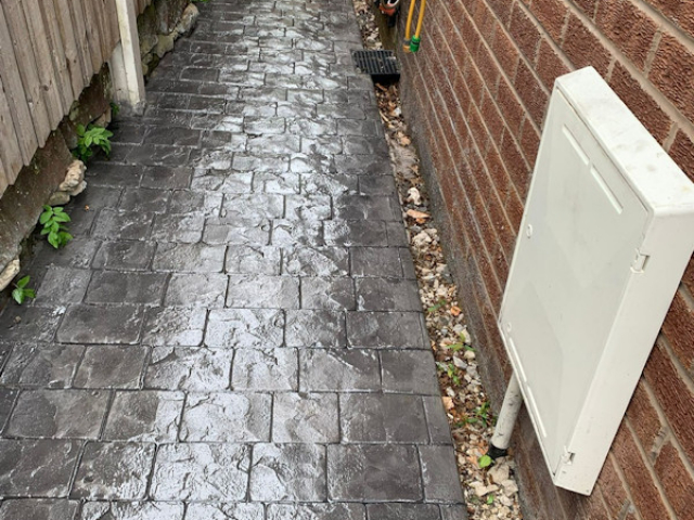 Pattern Imprinted Concrete Driveway and Patio in Hale