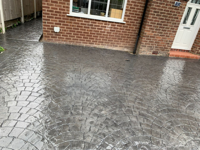 Pattern Imprinted Concrete Driveway and Patio in Hale