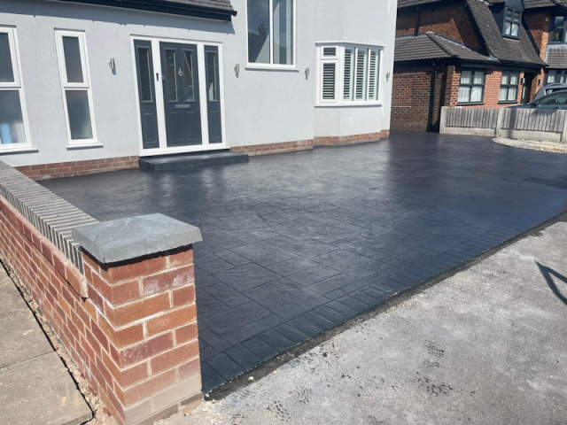 New Driveway in Timperley by Planet Surfacing