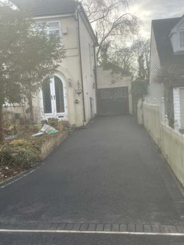 New Tarmac driveway in Wilmslow