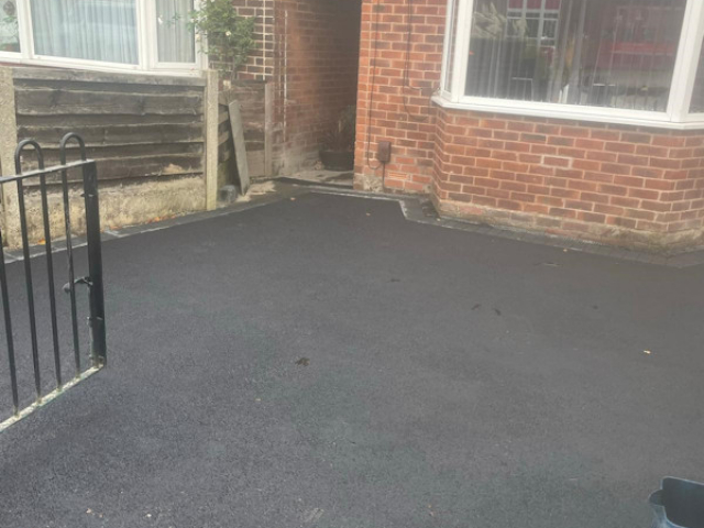 New Tarmac Driveway in Wythenshawe