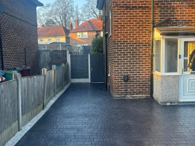 Pattern Imprinted Concrete Driveway in Wythenshaw Pattern Imprinted Concrete Driveway in Wythenshaw
